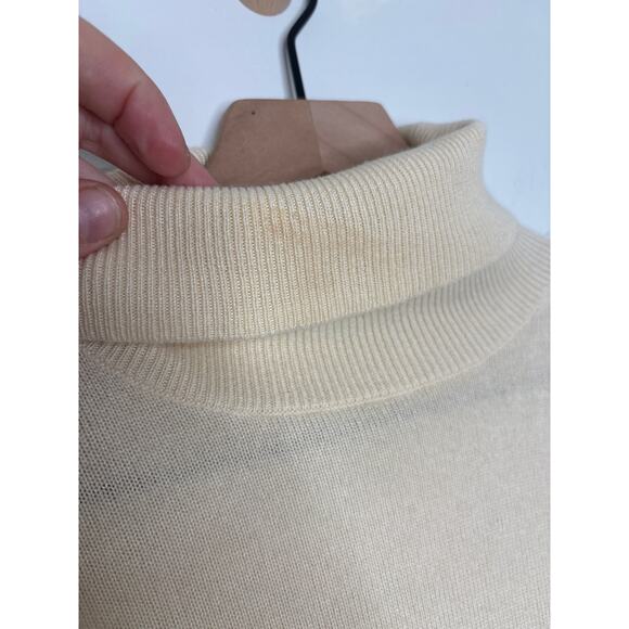 Moda International Silk Cashmere Turtleneck Sweater Size XS Cream Minimalist - Picture 3 of 8
